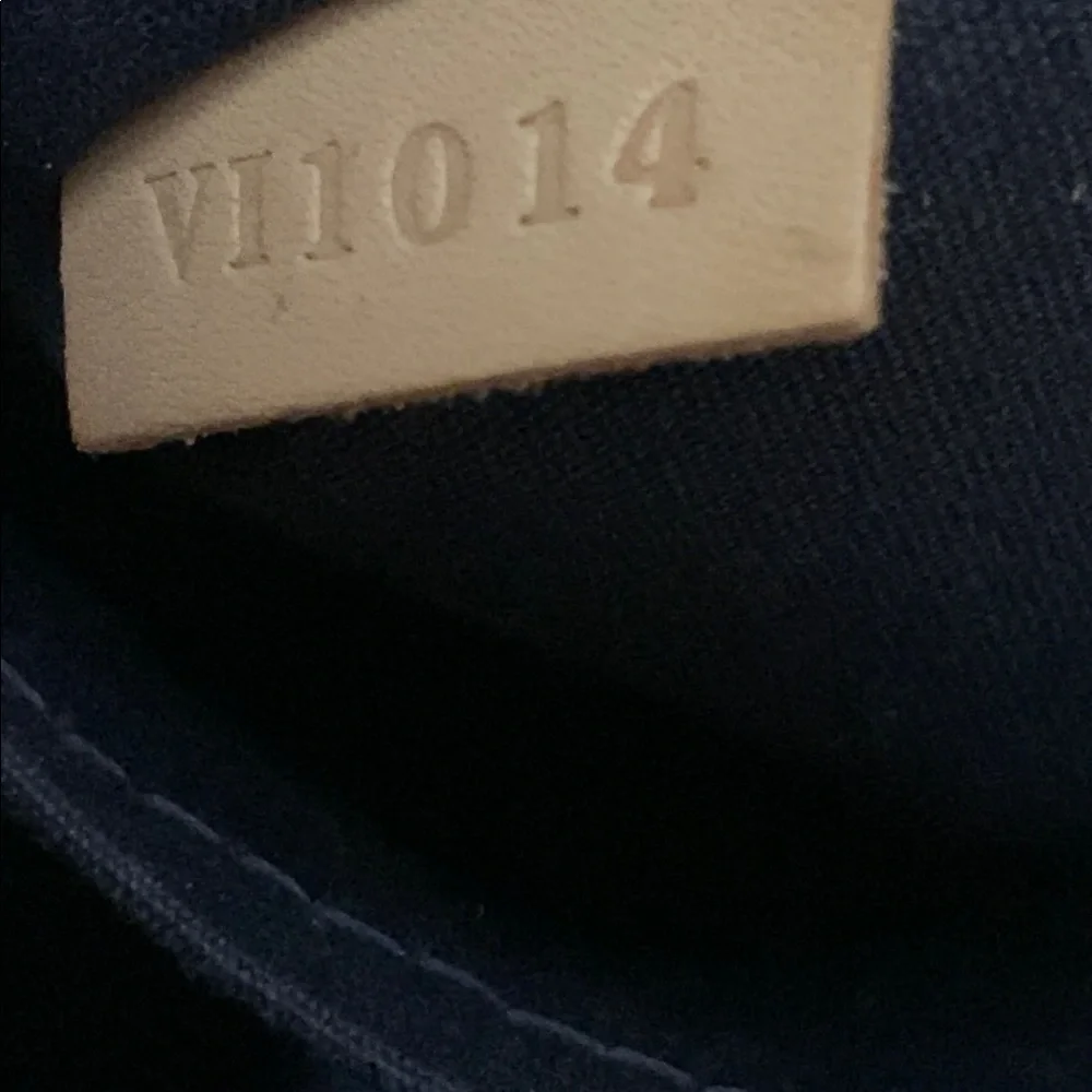 Louis Vuitton Vernis Tote - Picture 5 of 9